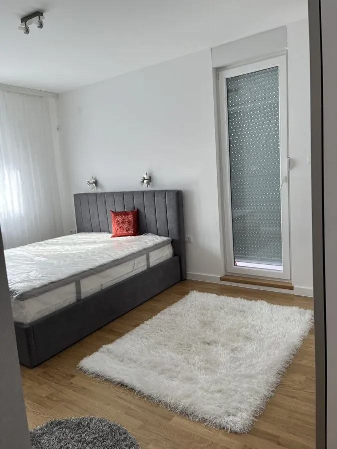 Prodaja, četvorosoban stan, 101m², Salajka, Novi Sad Sve Podlokacije