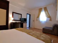 Sale, hospitality venue, 755m², Petrovac, Budva - image 9