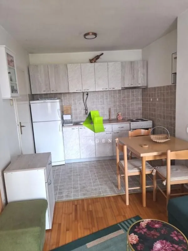 Rent, apartment, 38m², Medijana, Niš