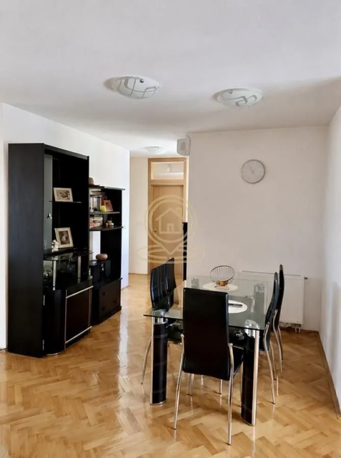 Prodaja, trosoban stan, 79m², Medijana, Niš