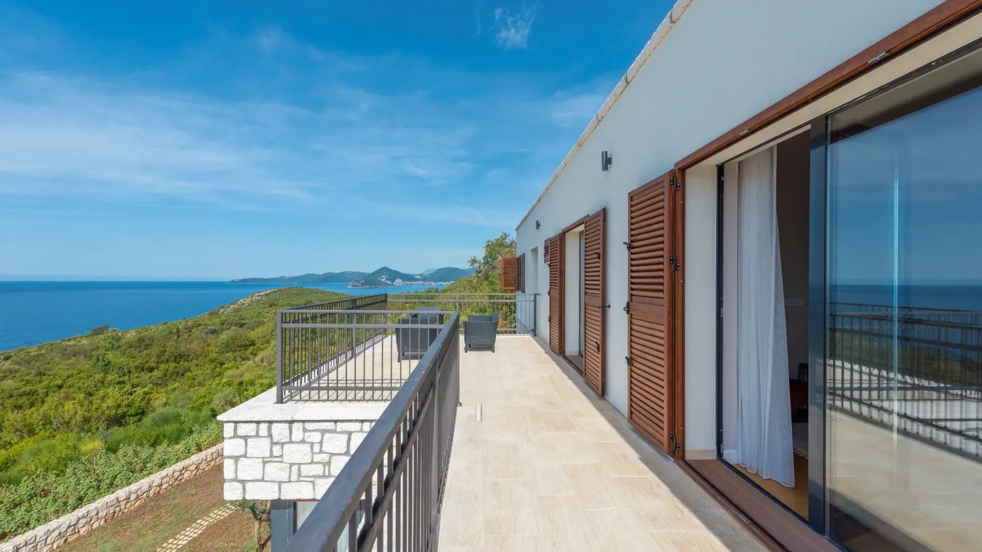 Sale, house, 256m², Drobni pijesak, Budva