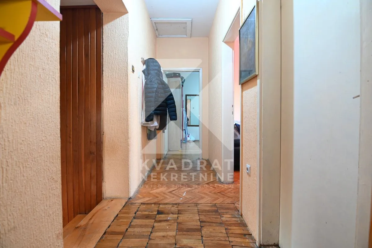 Prodaja, kuća, 276m², Masline, Podgorica