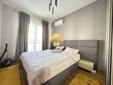 Izdavanje, dvosoban stan, 70m², City Kvart, Podgorica - image 12