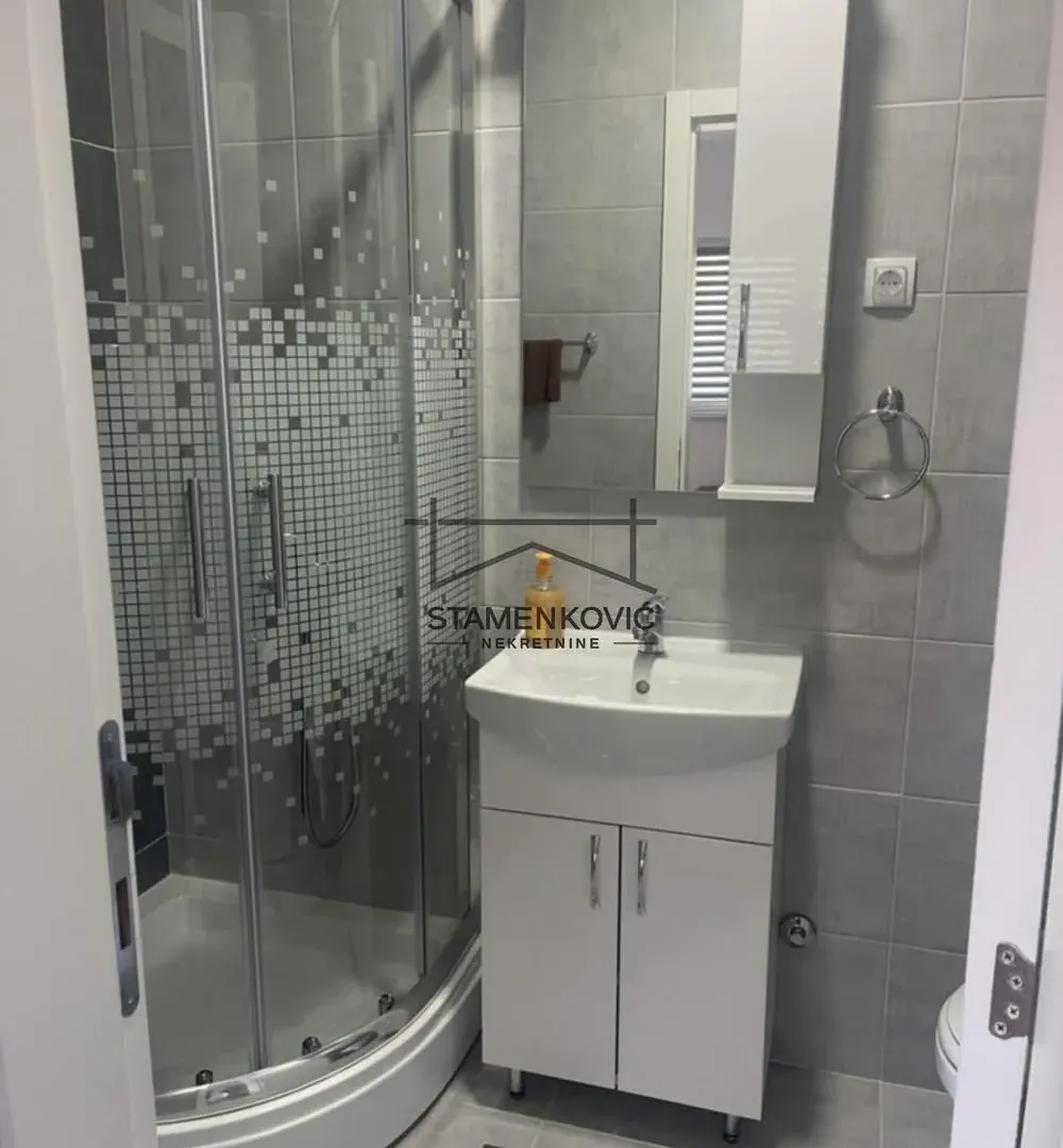 Prodaja, stan, 26m², Lipov gaj, Novi Sad Sve Podlokacije