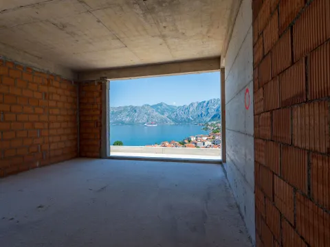 Prodaja, trosoban stan, 90m², Dobrota, Kotor - image 17