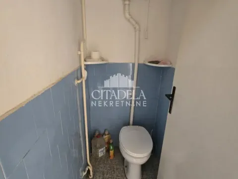 Prodaja, dvosoban stan, 70m², Zemun Sve Podlokacije, Beograd - image 12