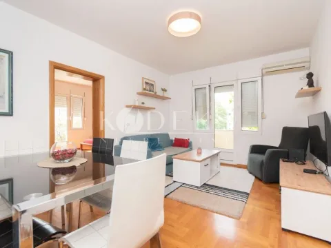 Izdavanje, dvosoban stan, 53m², Centar, Podgorica - image 2