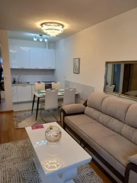Izdavanje, jednosoban stan, 50m², City Kvart, Podgorica - image 2