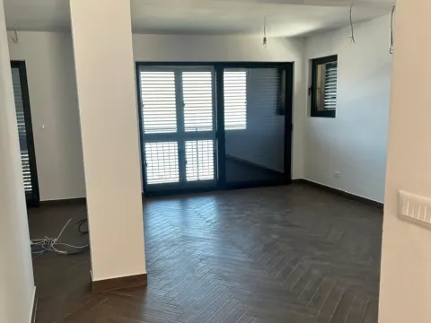 Prodaja, dvosoban stan, 98m², Bogišići, Tivat - image 6