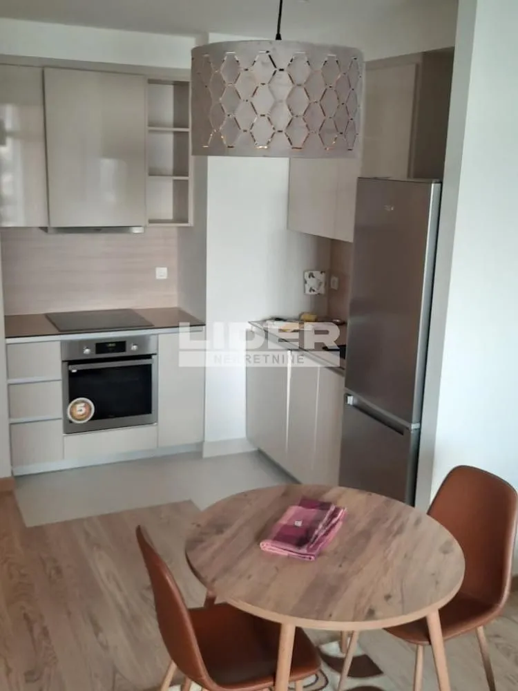 Rent, two bedroom apartment, 54m², Savski Venac, Beograd
