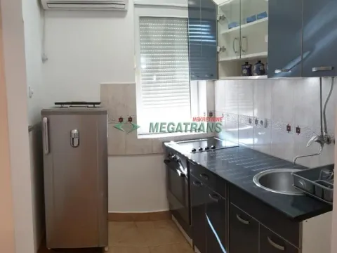 Izdavanje, dvosoban stan, 42m², Centar, Novi Sad - image 8