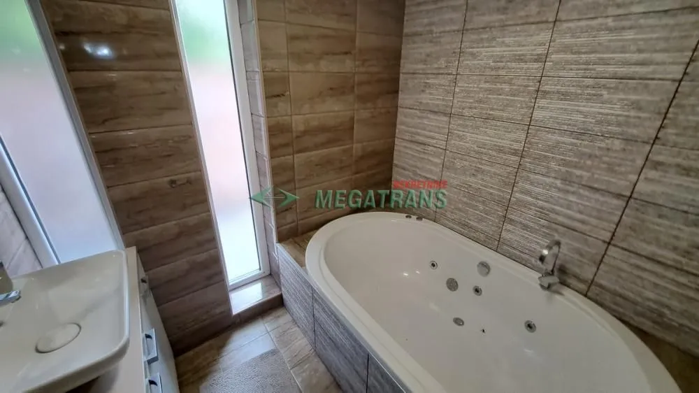 Izdavanje, kuća, 200m², Salajka, Novi Sad Sve Podlokacije