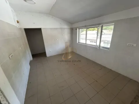 Izdavanje, poslovni prostor, 180m², Autokomanda, Voždovac Sve Podlokacije - image 7