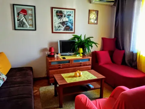 Prodaja, jednosoban stan, 28m², Gintaš, Podgorica - image 2