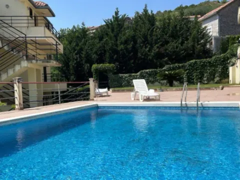 Sale, two bedroom apartment, 72m², Kamenari, Herceg Novi