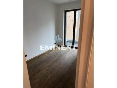 Izdavanje, trosoban stan, 77m², Gundulićev Venac, Beograd - image 6