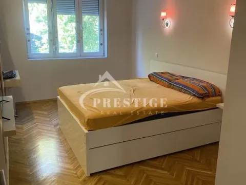 Izdavanje, dvosoban stan, 68m², Centar, Podgorica - image 9