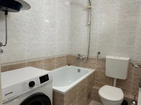 Rent, one bedroom apartment, 37m², Tološka šuma, Podgorica - image 8