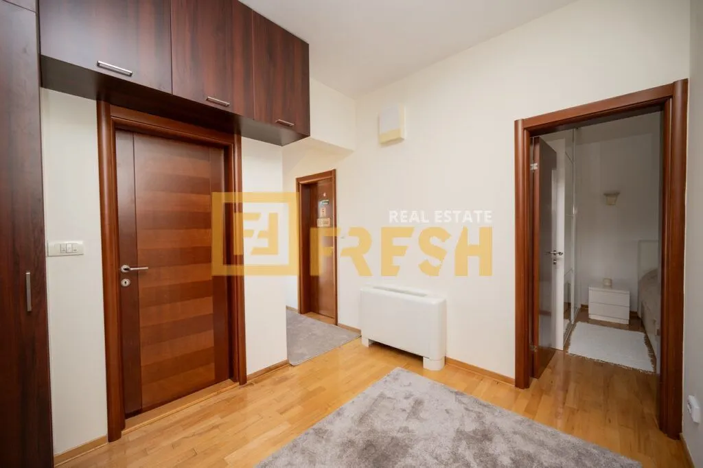 Prodaja, četvorosoban stan, 154m², Zabjelo, Podgorica