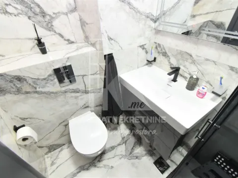 Sale, five bedroom apartment, 142m², Dalmatinska ulica, Podgorica - image 23