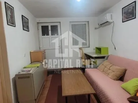 Izdavanje, jednosoban stan, 35m², Čukarica, Beograd - image 1