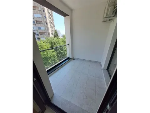 Izdavanje, dvosoban stan, 67m², Niš, Srbija - image 5