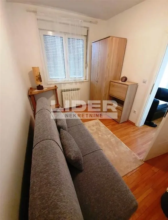 Rent, one bedroom apartment, 43m², Neimar, Vračar Sve Podlokacije