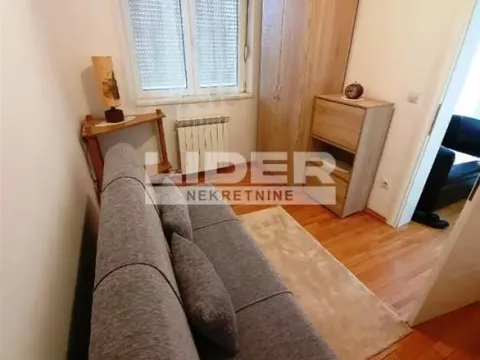 Rent, one bedroom apartment, 43m², Neimar, Vračar Sve Podlokacije - image 7