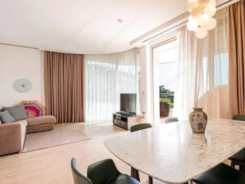 Stan in Dukley Gardens