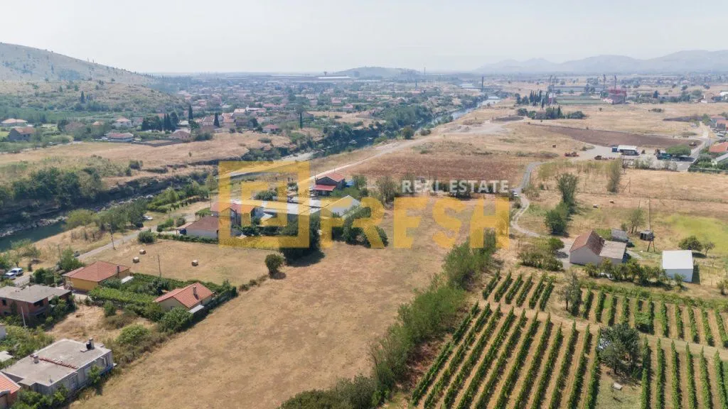 Prodaja, plac, 10100m², Donja Gorica, Podgorica