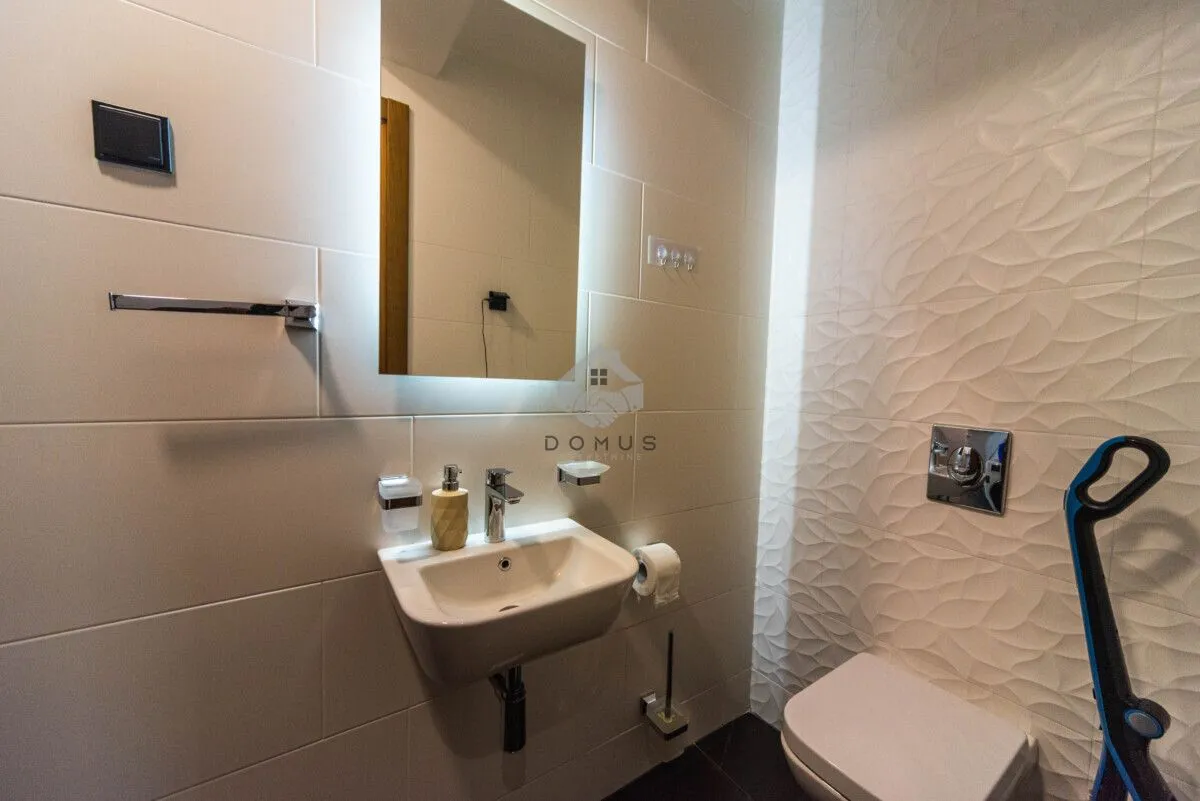 Izdavanje, dvosoban stan, 75m², Ljubović, Podgorica