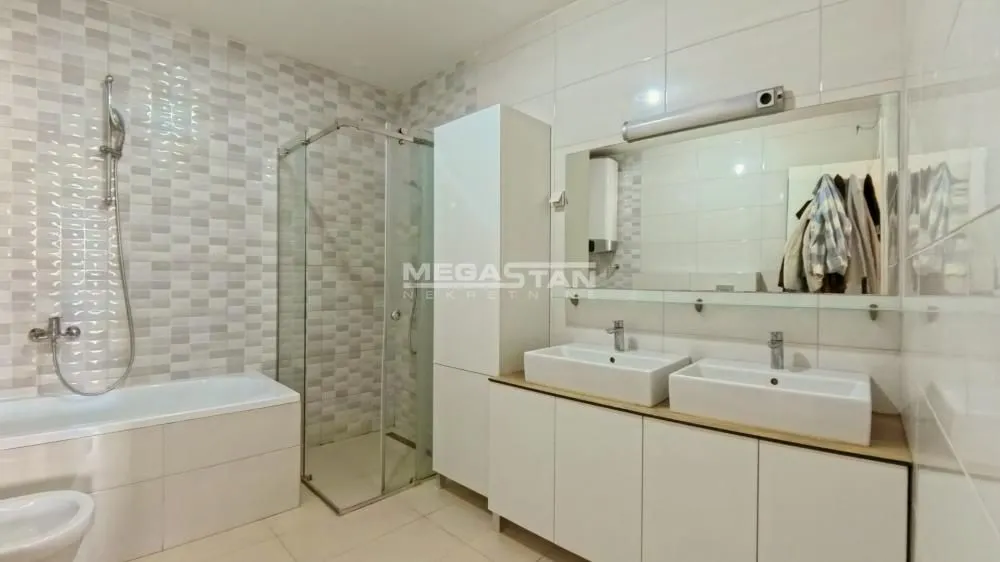 Sale, four bedroom apartment, 109m², Novi Beograd Sve Podlokacije, Beograd