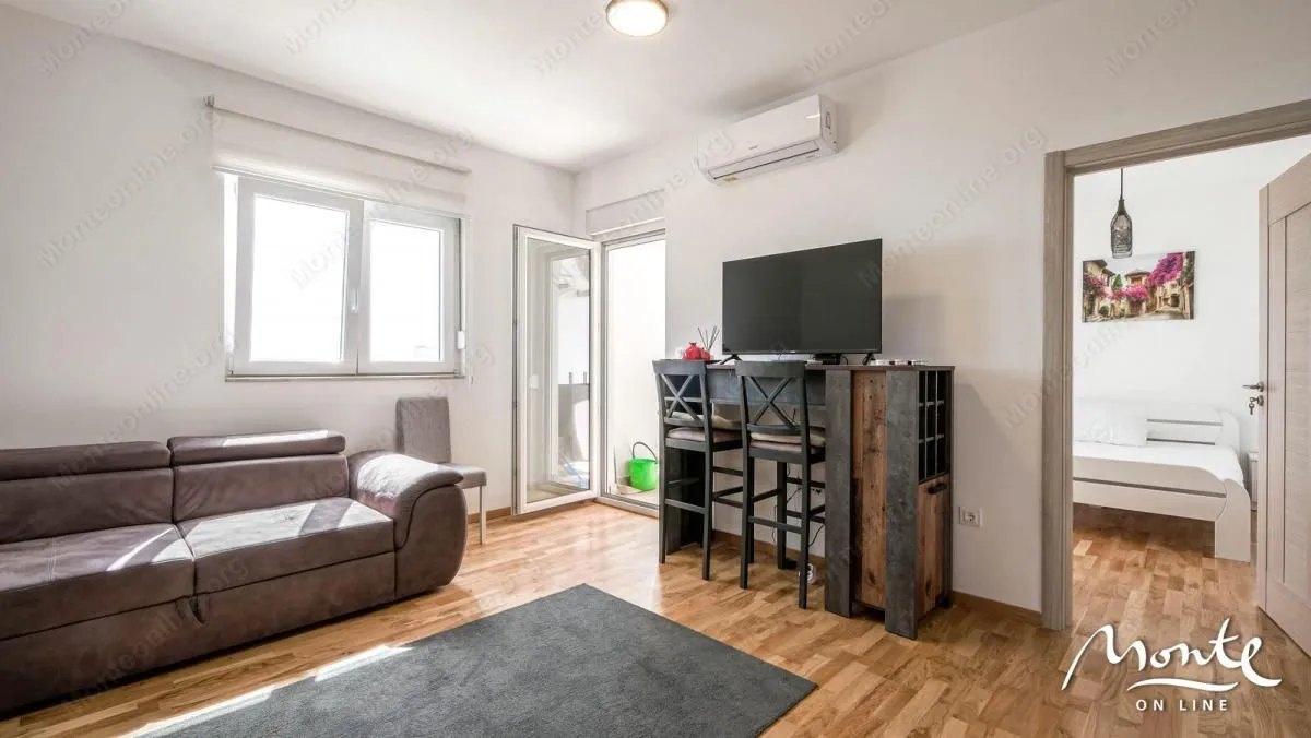 Prodaja, dvosoban stan, 59m², Bečići, Budva