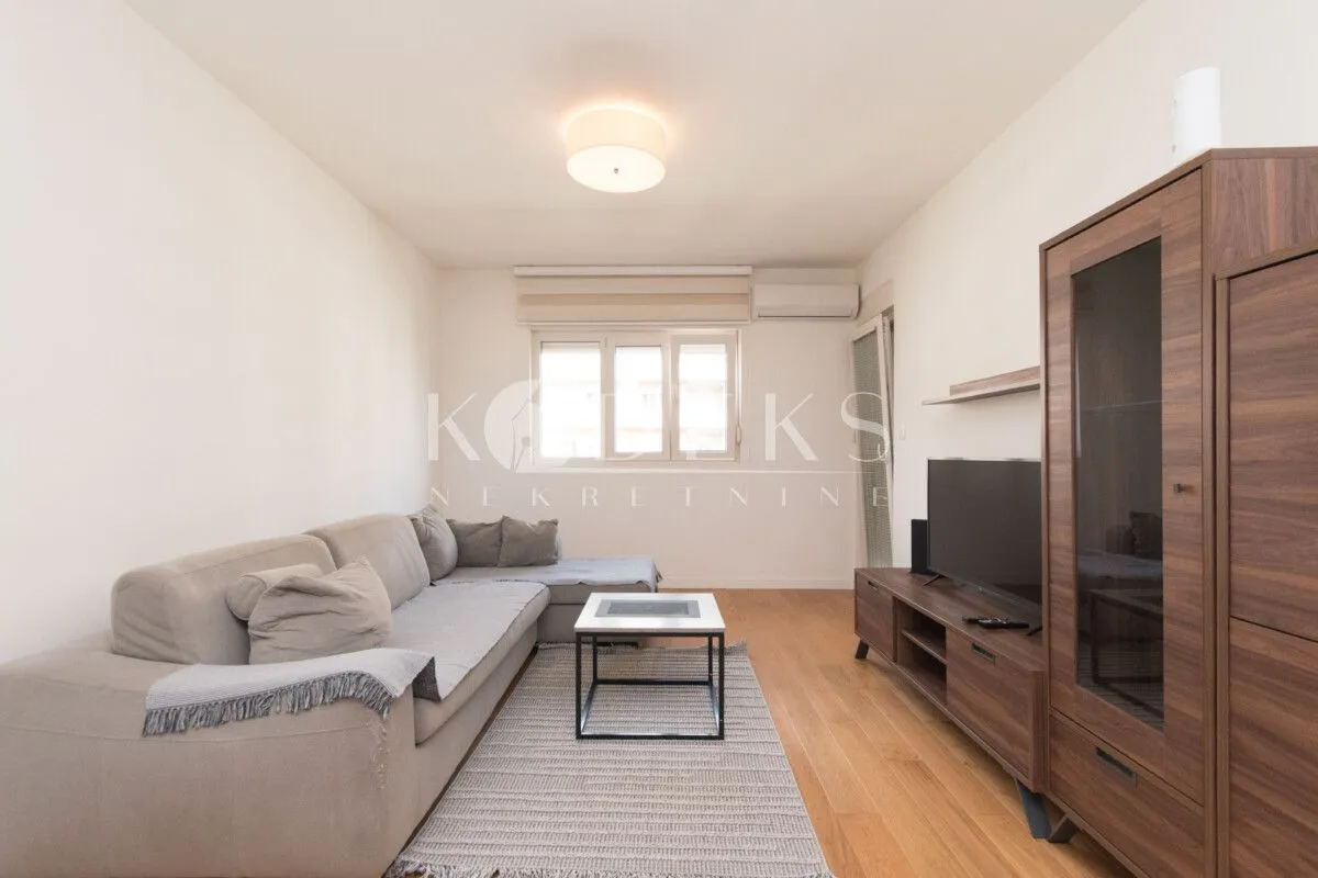 Rent, one bedroom apartment, 49m², Central Point, Podgorica