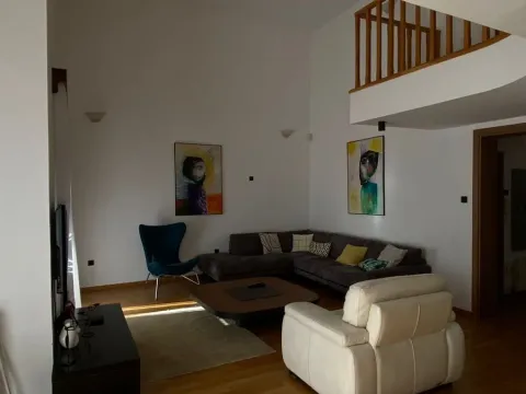 Izdavanje, kuća, 285m², Gorica C, Podgorica - image 7