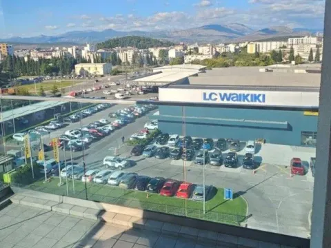 Izdavanje, dvosoban stan, 70m², Zabjelo, Podgorica - image 8