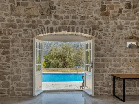 Prodaja, kuća, 800m², Prčanj, Kotor - image 11