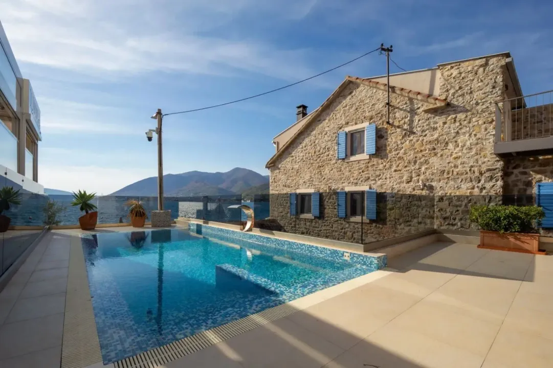 Rent, house, 125m², Donja Lastva, Tivat