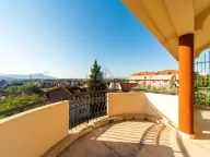 Izdavanje, poslovni prostor, 270m², Gorica C, Podgorica - image 10