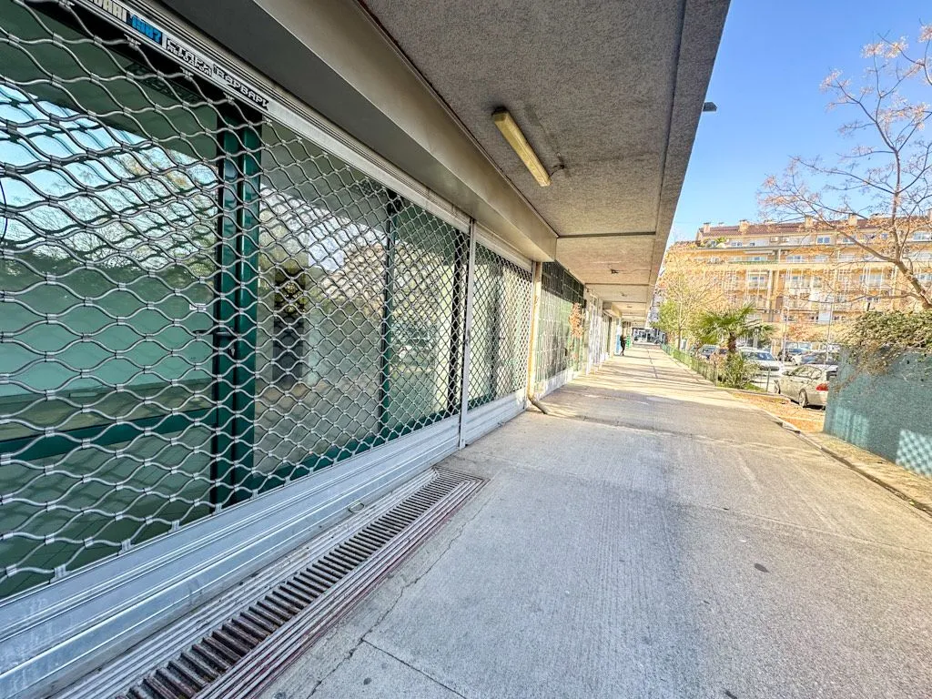 Rent, office space, 100m², Stari Aerodrom, Podgorica