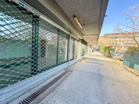 Rent, office space, 100m², Stari Aerodrom, Podgorica - image 1