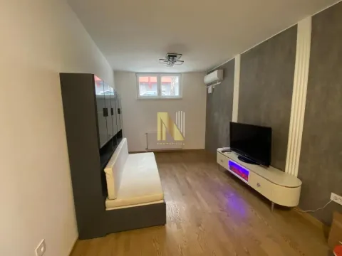 Prodaja, dvosoban stan, 44m², Grbavica, Novi Sad Sve Podlokacije