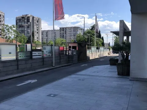 Izdavanje, poslovni prostor, 125m², Podgorica, Crna Gora - image 7