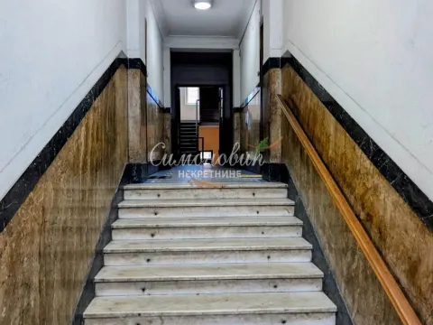 Sale, one bedroom apartment, 41m², Kalenić Pijaca, Vračar Sve Podlokacije - image 15