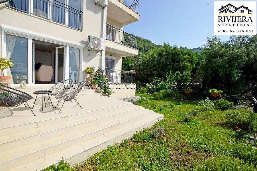 Prodaja, dvosoban stan, 70m², Baošići, Herceg Novi