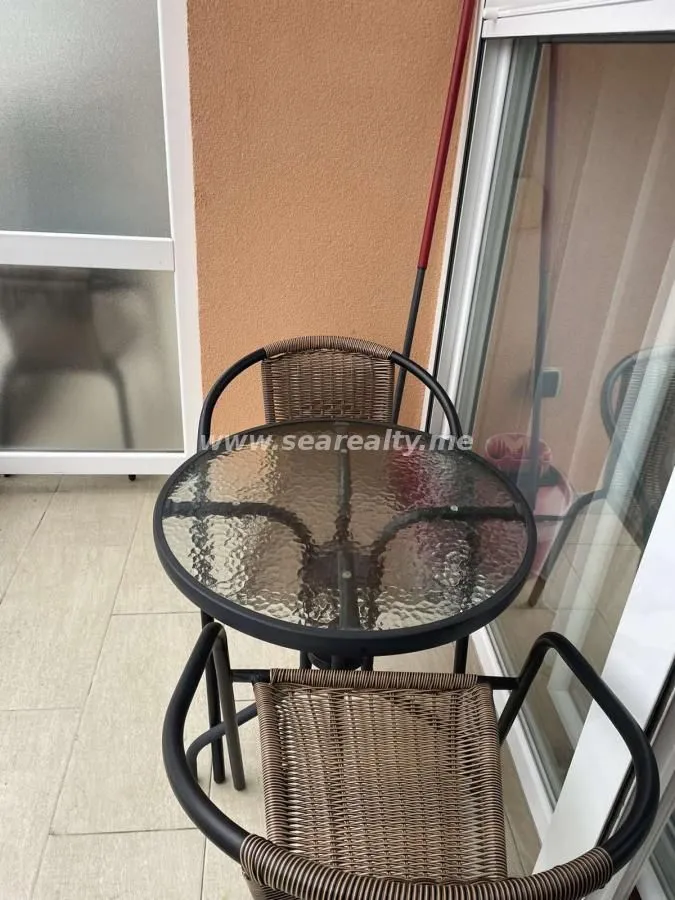 Rent, one bedroom apartment, 34m², Centar, Tivat