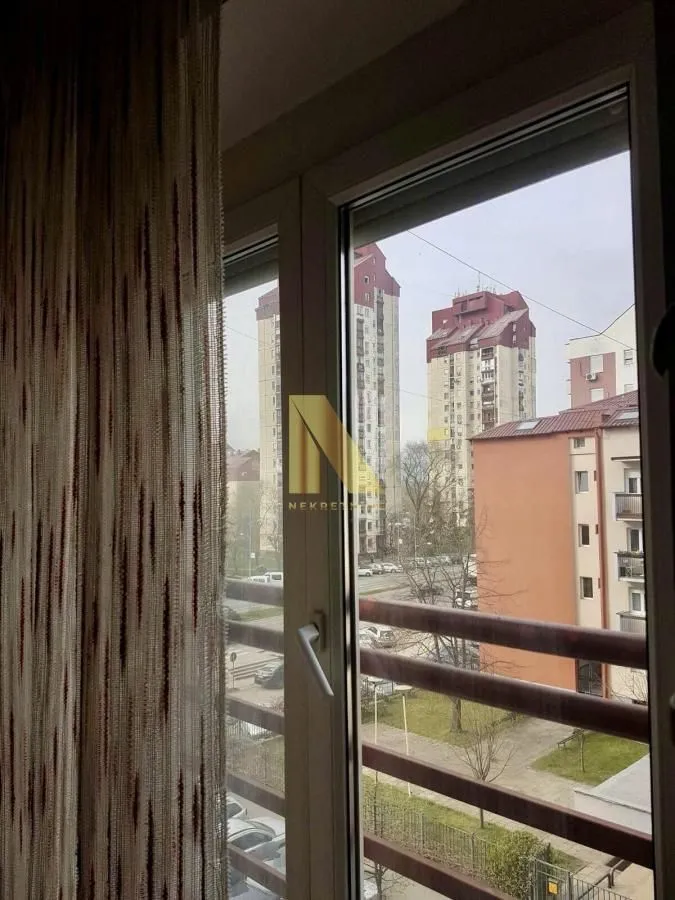 Izdavanje, garsonjera, 21m², Grbavica, Novi Sad Sve Podlokacije
