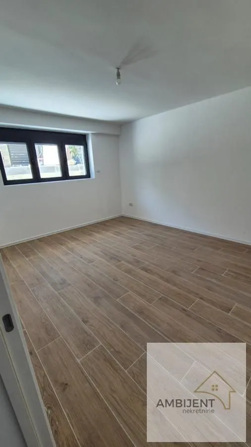 Sale, house, 233m², Čukarica, Beograd