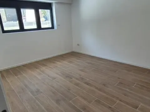 Prodaja, kuća, 233m², Čukarica, Beograd - image 5