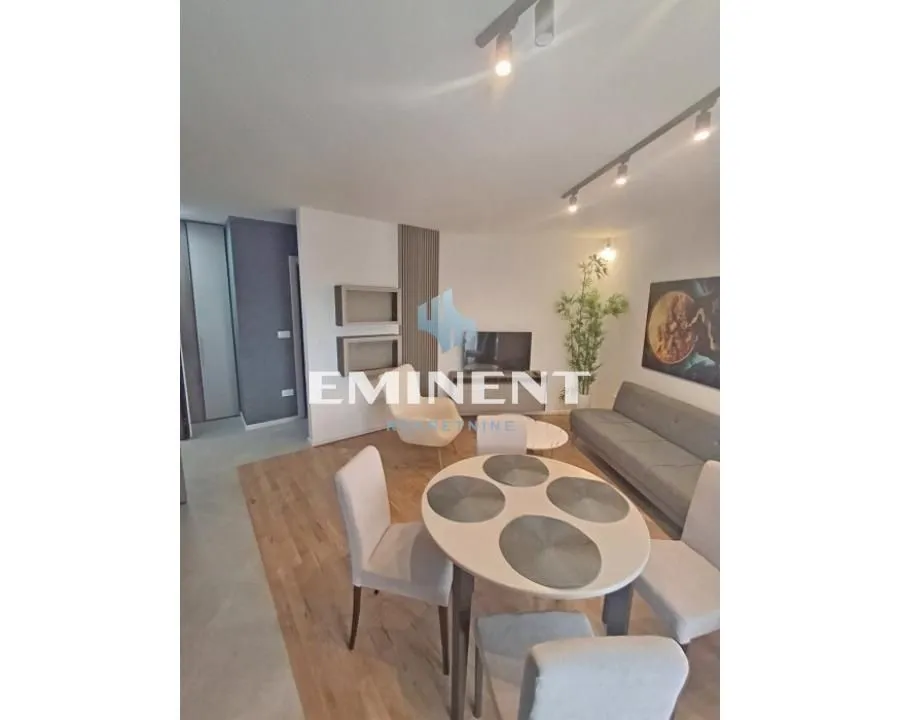 Izdavanje, dvosoban stan, 48m², Lekino Brdo, Voždovac Sve Podlokacije